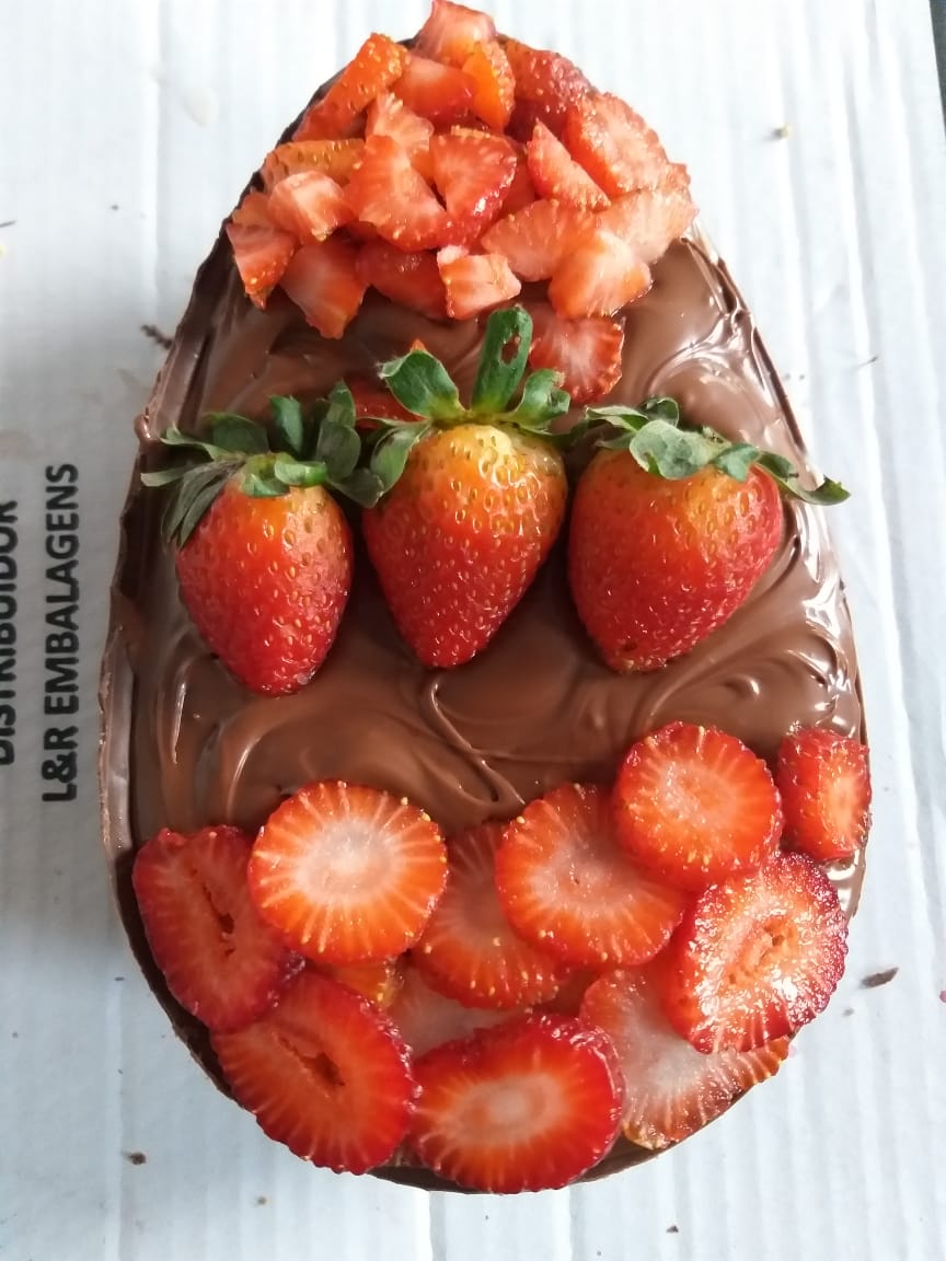 Ovo de Colher sabor Morango e Nutella